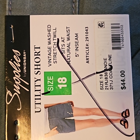 Cargo shorts - Picture 2 of 5